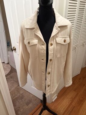Aeropostale Women’s Cream Button-Front Jacket with Chest Pockets